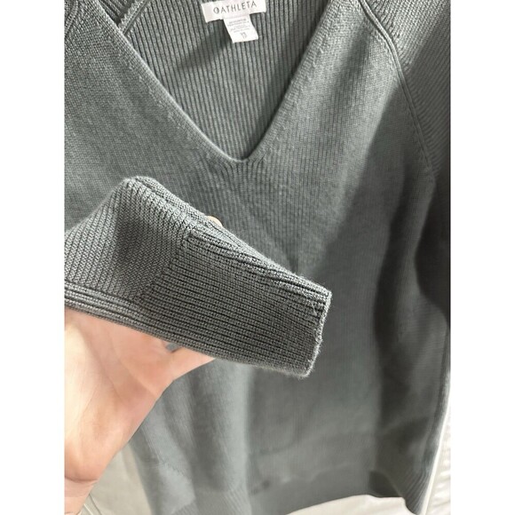 Athleta Sweater Women XS Gray Hanover Merino Blend V-Neck LS Pullover Wool - Picture 4 of 6